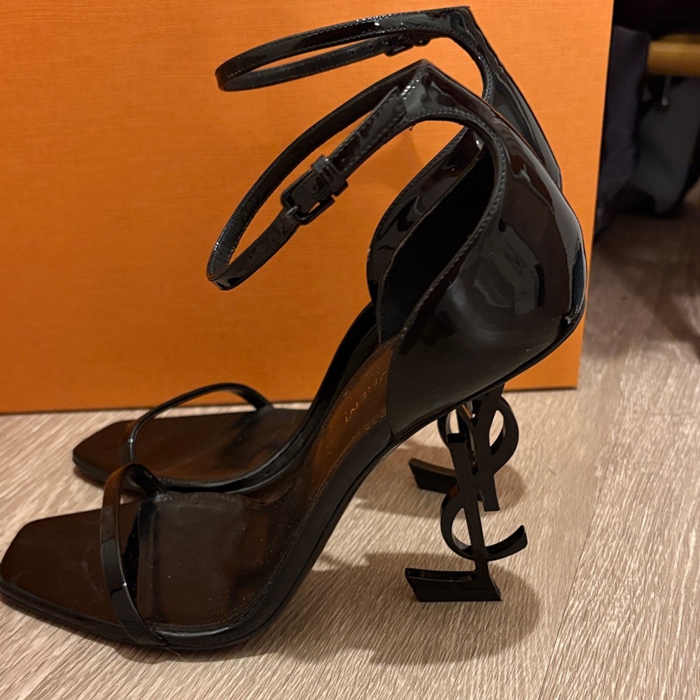 Yves Saint Laurent Black Patent Leather YSL Logo Heel Sandals